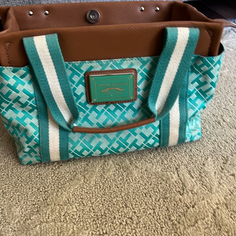 Tommy Hilfiger bag